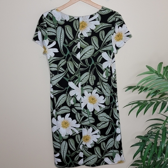 Ann Taylor Factory | Tropical Floral Short Sleeve Dress Size Small - Picture 3 of 5